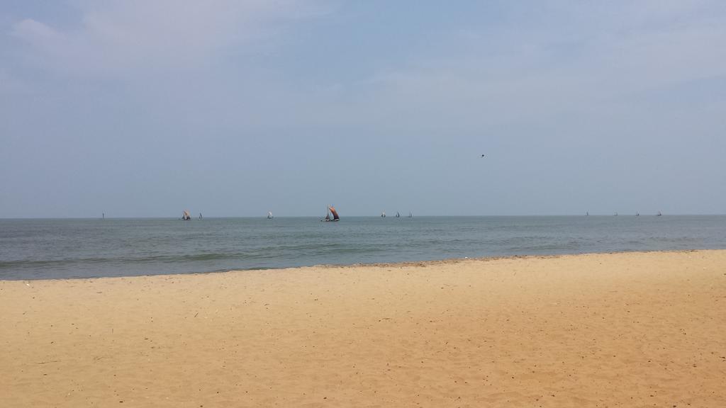 Ceylonica Beach Hotel Negombo Exterior foto